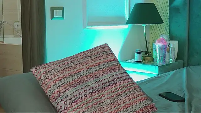 Daniela-Crudu webcam