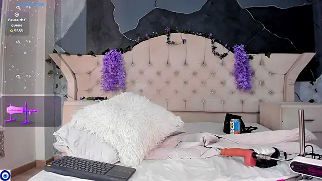 AmbarFoxx_ webcam