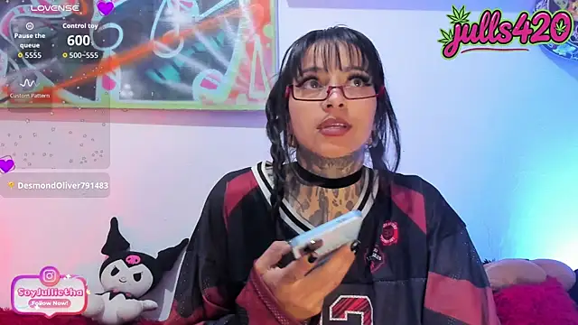 Julls420_ webcam