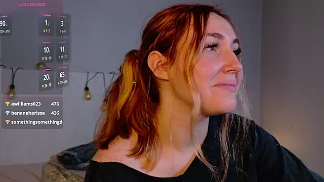 LunaXBaddie live webcam show