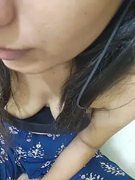 CuteSarikaLIVE live webcam show