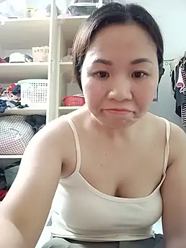 Xia-feng live cam on StripChat