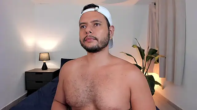 Nate_Ocean live cam on StripChat