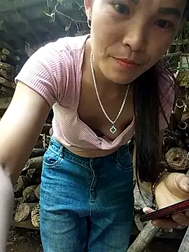 Heryy_xx live cam on StripChat