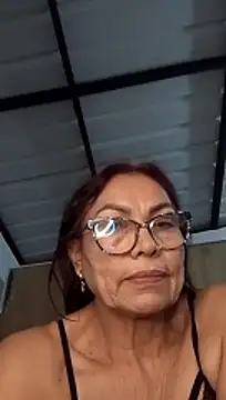 HOT_LATINA20