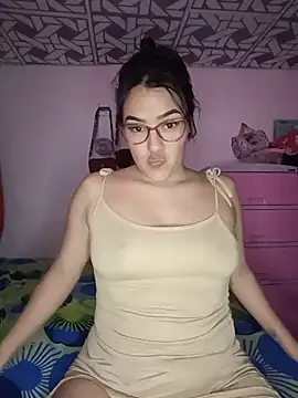 Ariel__xoxo live cam on StripChat