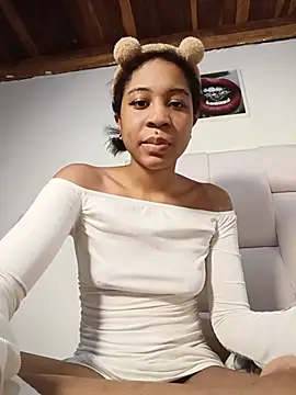 Zaira_Rose_ live cam on StripChat