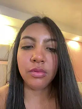 nicole_fisherr live cam on StripChat