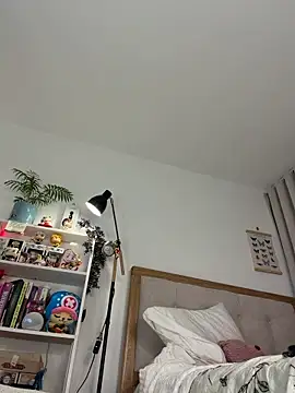 Your_Honeey live webcam show