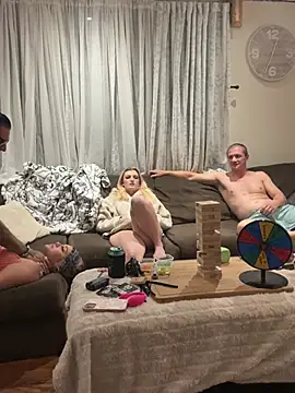 nicolesugarr live webcam show