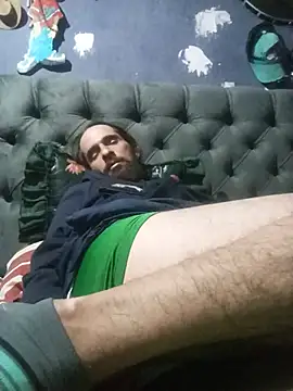 hairy_mannn live cam on StripChat