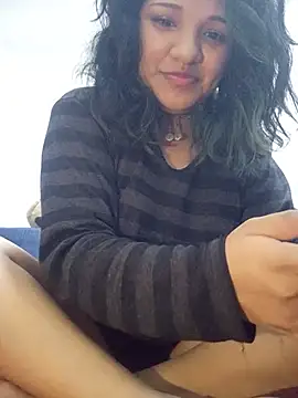 sivi22 live cam on StripChat