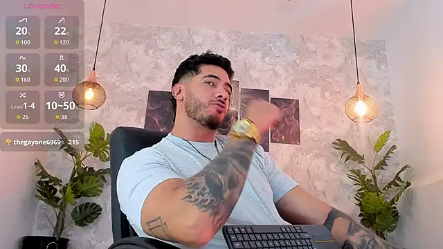 Nate_franco live cam on StripChat