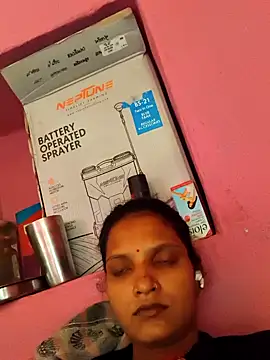 SS_sanjna live cam on StripChat