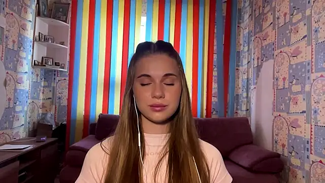 Miss_Blessnyth webcam