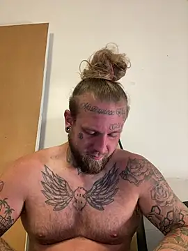 Smokebluntafterblunt live webcam show