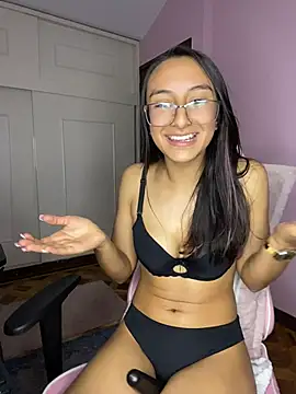 MoonLitDoll live webcam show