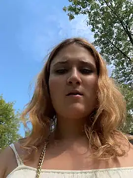 AdelRich live webcam show