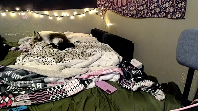 London_Ray live cam on StripChat