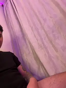 Lovers_room live cam on StripChat