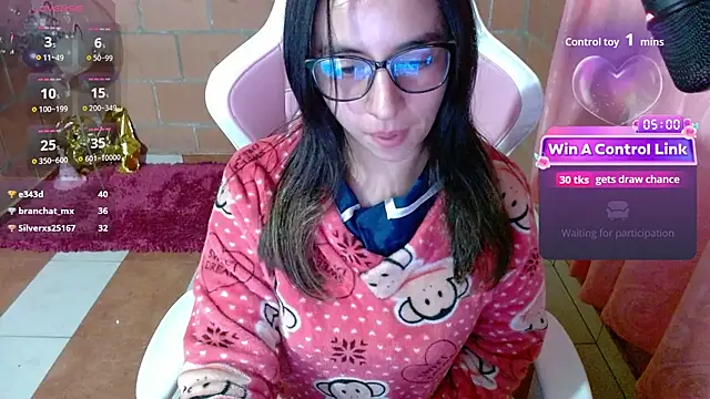 Maggie_Fox3 live cam on StripChat