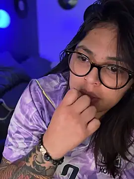 miacanela_xo