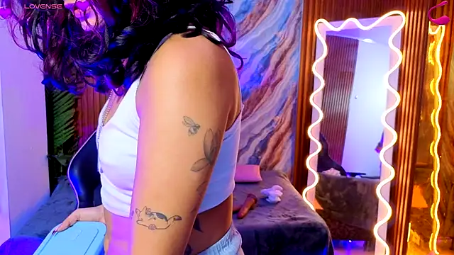 kristen_tay webcam