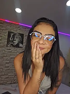 sofiaalarson live webcam show