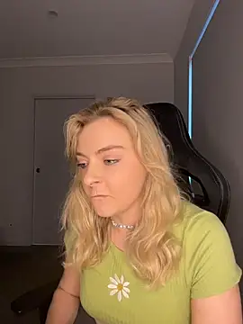 Lotttiee live webcam show