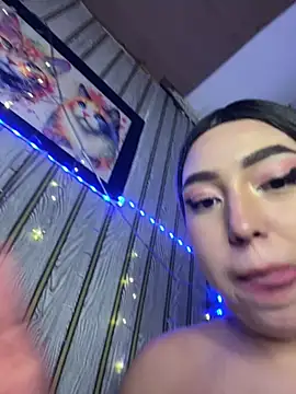 miissVelvett live webcam show