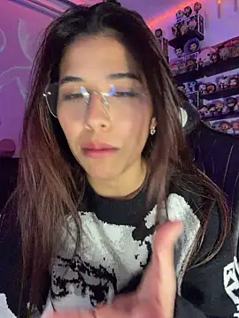 crystal_bunny7 (F young) - fingers in my pussy