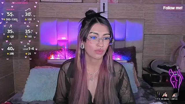mia_devine_