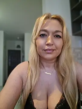 velurelexa live cam on StripChat