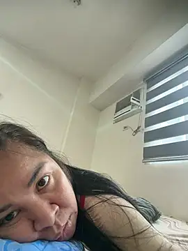 naughtyscarletsin's live room