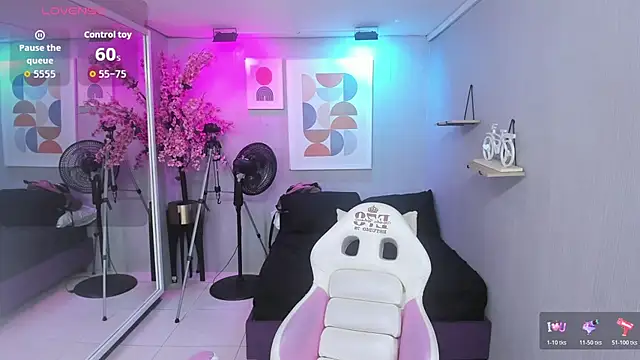 Maggy_t18 webcam