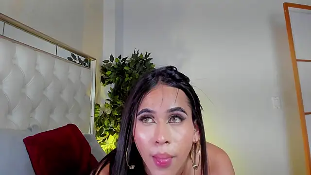 Miss_KhalifaDoll webcam