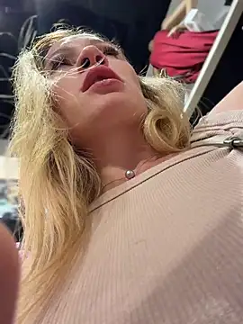 LavenderHot live webcam show