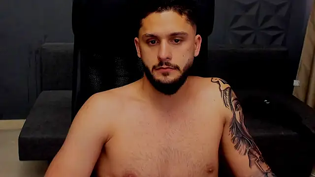 TroyWadee live webcam show