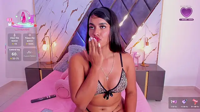 sarayofficial (F young) - deep blowjob
