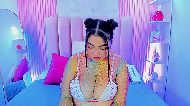 ArianaRougee webcam