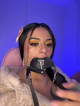 sofiaqueen__ webcam