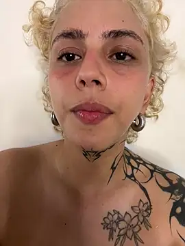 Velvet1_ live cam on StripChat