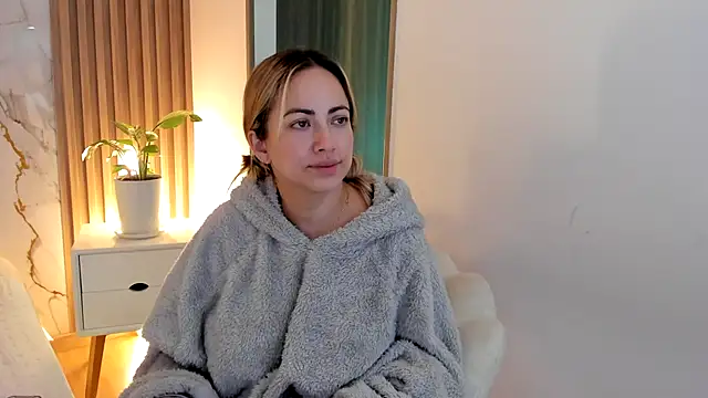 dara__ live cam on StripChat