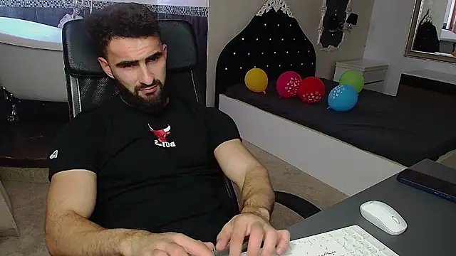 MicahLane live cam on StripChat