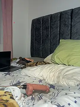 Bella045 webcam