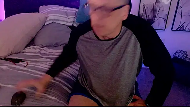 BlameItOnJunior webcam