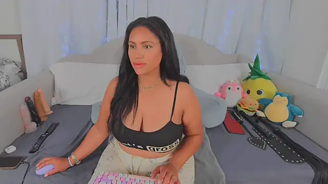 MeghanXO