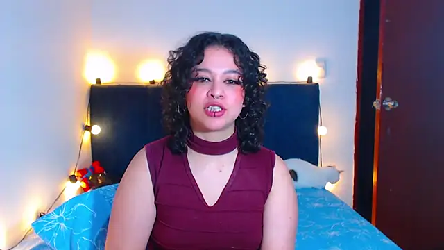 Bitsy_Messy live cam on StripChat