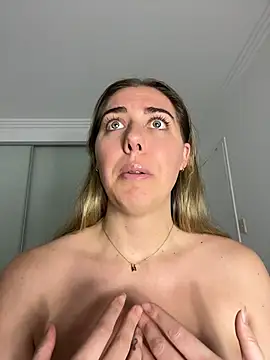 Aussielulu live cam