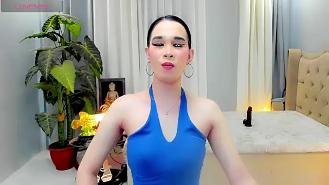 LexiLoreOnTop live cam on StripChat